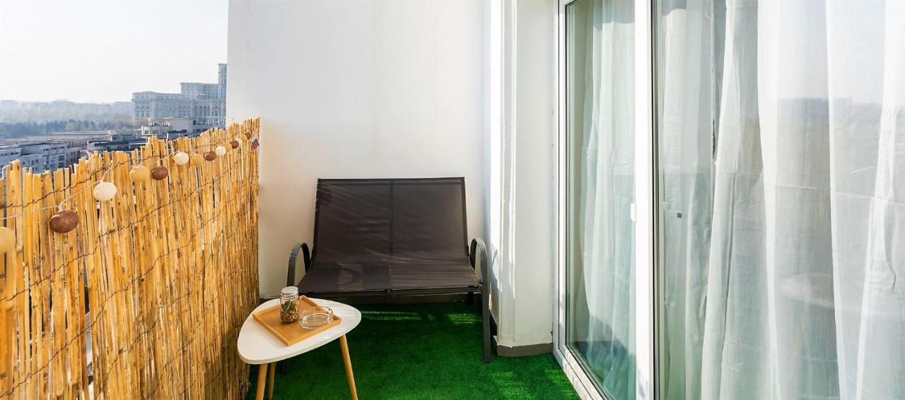 Central Apartment Tower Bukares Bagian luar foto